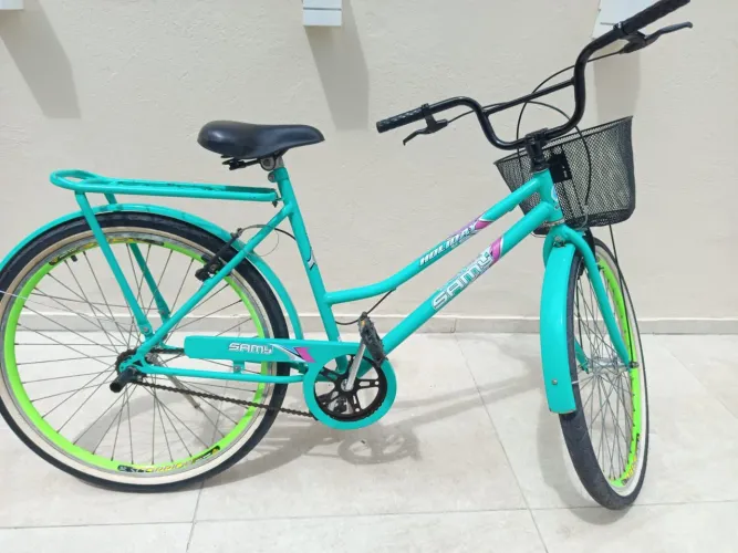 Bicicleta Aro 26 completa Semi nova