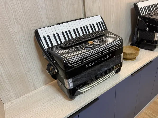 Acordeon Scandalli Super V