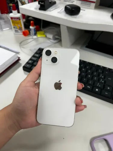 iPhone 13 - Usado (valor a negociar)