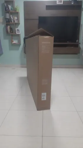 caixa de tv de 65 polegadas Nova, desapegar