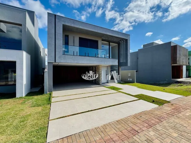 Sobrado com 3 Suites à venda, 209 m² por R$ 1.550.000 - Parque Taua Araçari - Londrina/PR