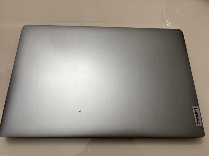 Notebook Lenovo Ryzen 5