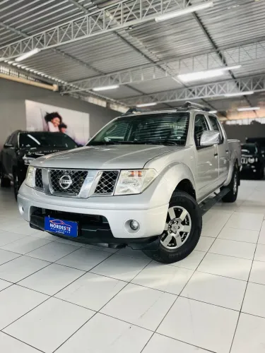Nissan Frontier LE CD 4X4 2.5 TB Diesel Aut. 2013