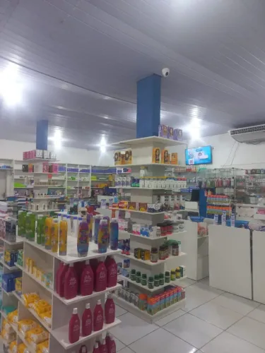 VENDE-SE DROGARIA