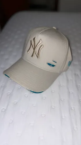 Boné New Era Edição limitada