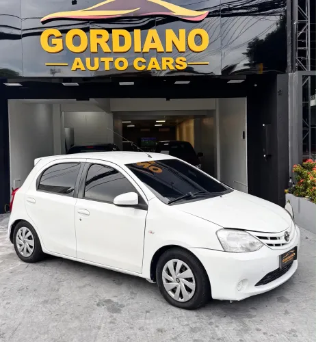 Toyota Etios XS 1.5 Flex 16V 5P Mec. 2014