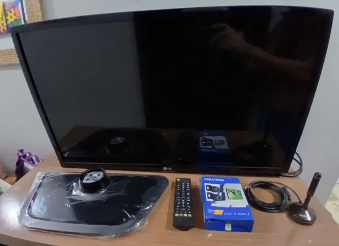 TV LCD 32 LG LED/LCD- (Parcelo no Cartão)