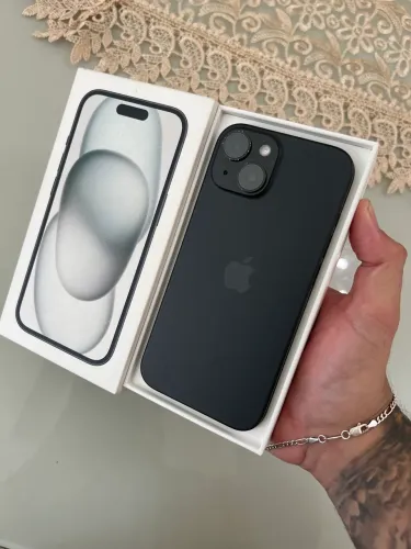 iPhone 15 - 128 GB