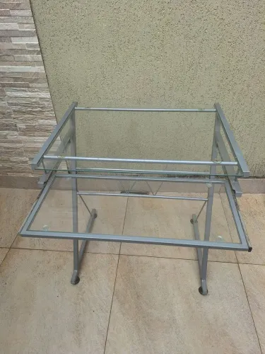 Escrivaninha metal tampo de vidro