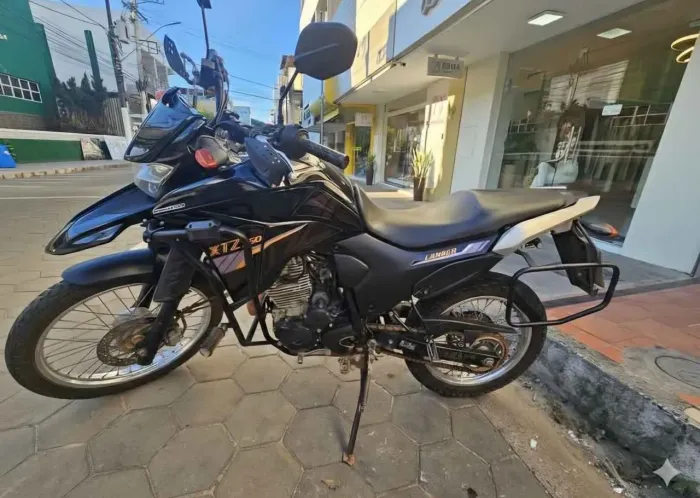 Xtz Lander 250