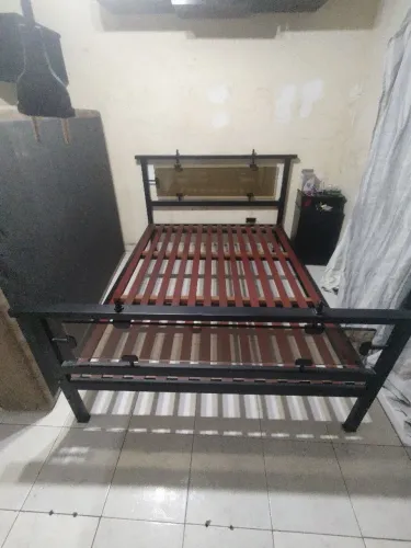 Cama casal de ferro