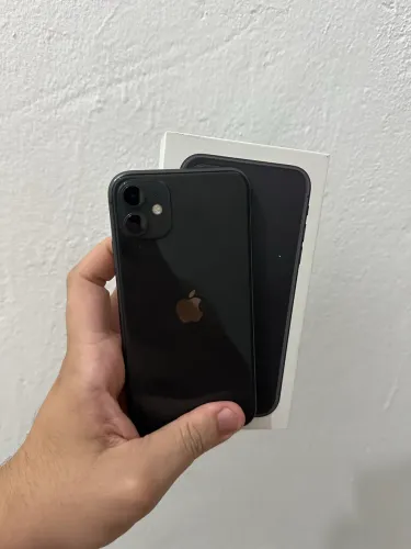 iPhone 11 com caixa e nota fiscal