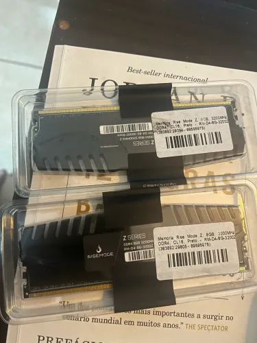 2 Memorias RAM DDR4 3200Mhz / Rise Mode Z Series