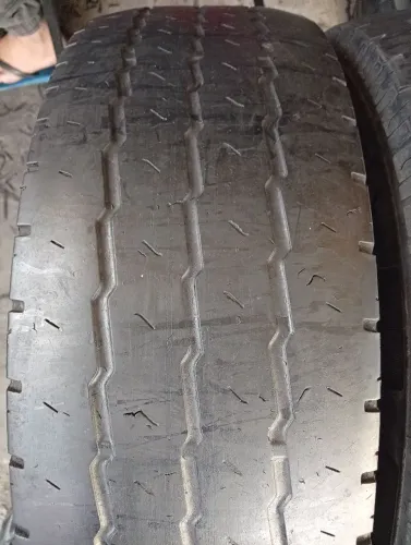 PNEUS 225/75/16 8 LONAS CONTINENTAL, $175,CADA