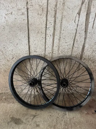 Roda antiga freak bat aro 20 antigo 