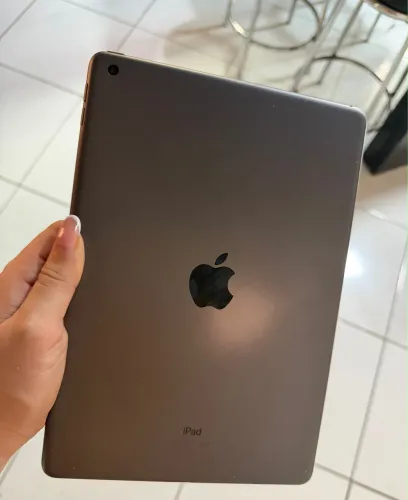 VENDO IPAD 9 64gb