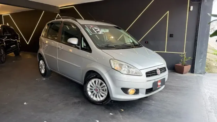 Fiat Idea Essence 1.6 Flex 16V 5P 2013