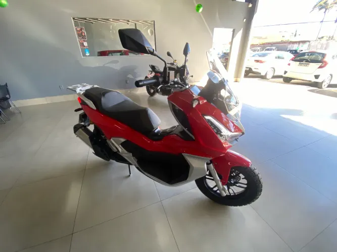 Shineray Urban 2025 apenas 1.500 km rodados , zero !