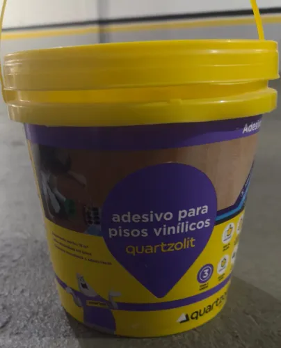 ADESIVO PARA PISO VINILICO - QUARTZOLIT
