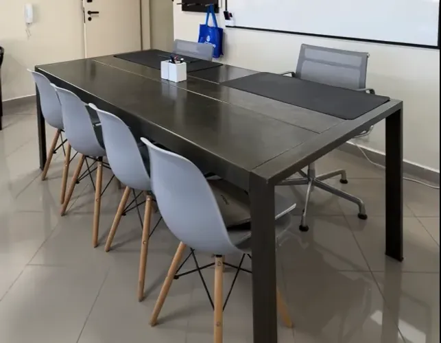 MESA DE METAL COM DESIGN INDUSTRIAL 8 LUGARES - 2,14M X 1M - DESMONTÁVEL - ROBUSTA