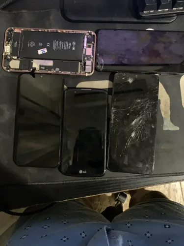 Vendo celular pra reutilizar peças 