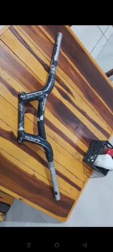 Guidão de alumínio DRIFT da Titan 150