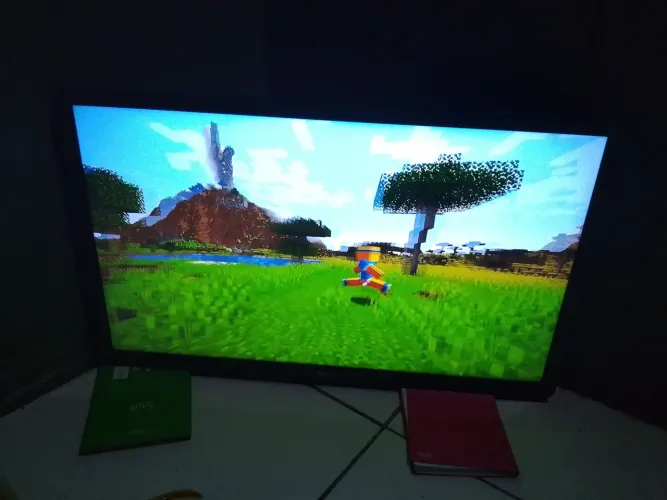 Vendo uma TV