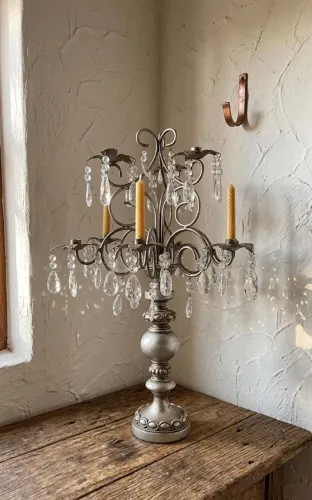 Castiçal provençal de metal