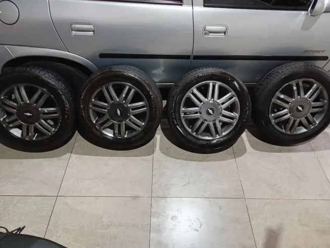 Rodas Chevrolet aro 15