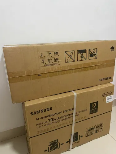 Vendo Ar- condicionado Samsung 12.000 BTUs lacrado. Inverter ! 
