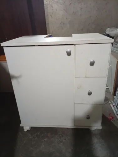 Armário para pia de banheiro