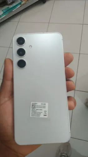 Celular Samsung s24plus, sem marcas de uso,caixa e nota fiscal.