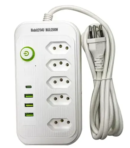 Extensão com 5 Tomadas E 4 Usb Led Bivolt Power 110v/220v z1469