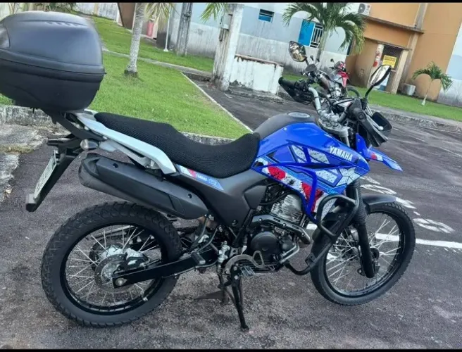 Moto impecável - só pegar e andar (conservada, documentação 100%)