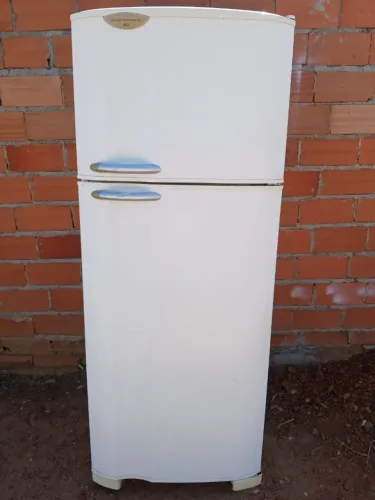 VENDO GELADEIRA ELETROLUX 460 LITROS