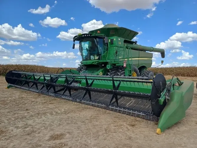 COLHEITADEIRA JOHN DEERE - S680
