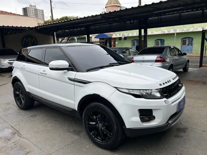 Land Rover Range Rover Evoque Pure Tech 2.0 Aut. 5P 2013