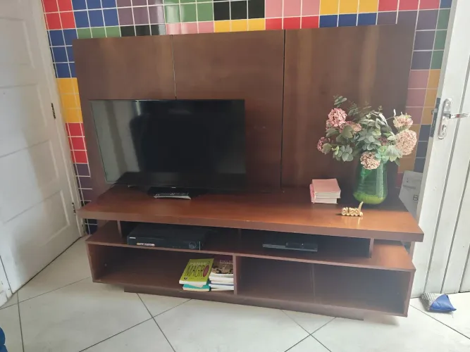 Vendo Rack com painel para sala