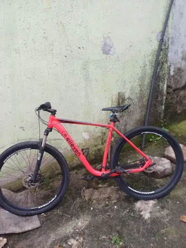 Bicicleta semi nova
