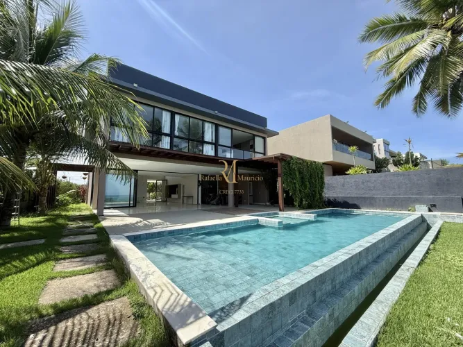 Casa com terreno exclusivo com vista mar no condomínio Atlantis
