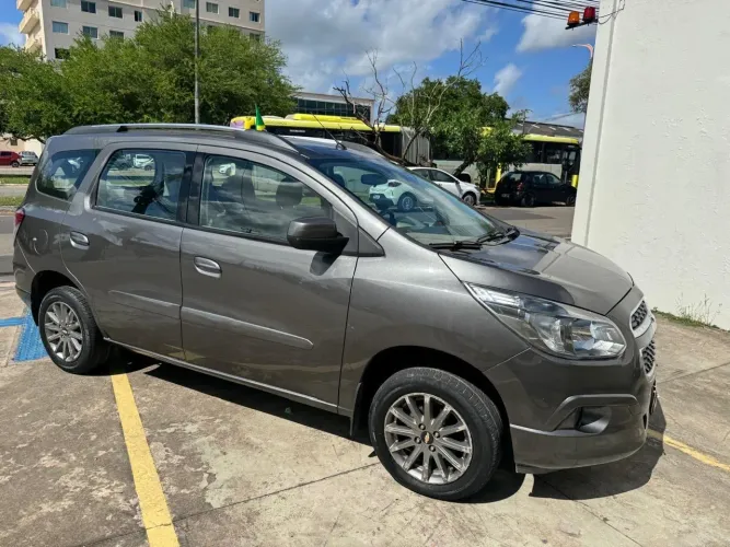 Chevrolet Spin Advantage 1.8 8V Econo.flex 5P Aut. 2015