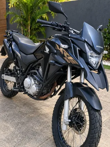 XRE 300 2022