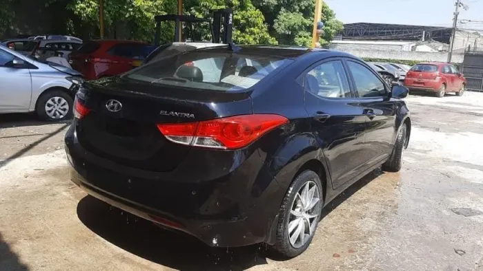 Peças Elantra 2013 Porta Farol Lanterna Capo Motor Airbag Câmbio Radiador Alternador Bico