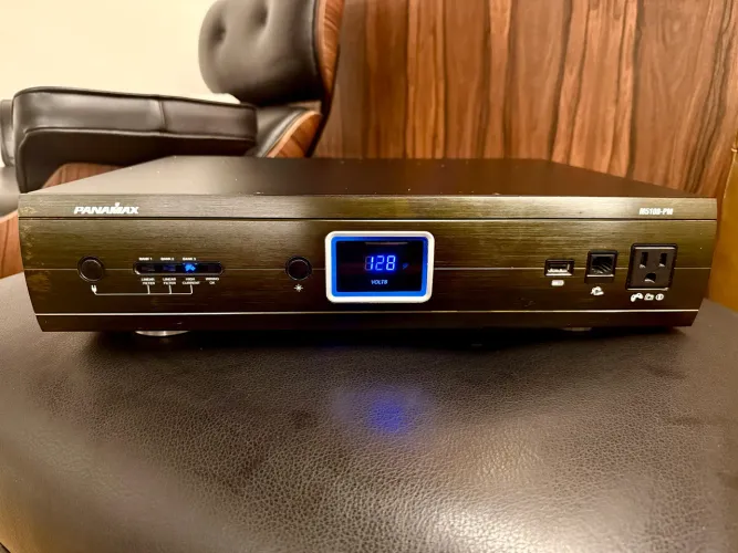Condicionador de energia PANAMAX M5100-PM para Home theater receiver