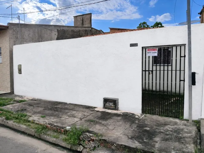 Casa à venda no bairro geniparana