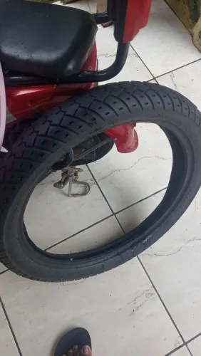 pneu moto CG aro 18 sim novo 