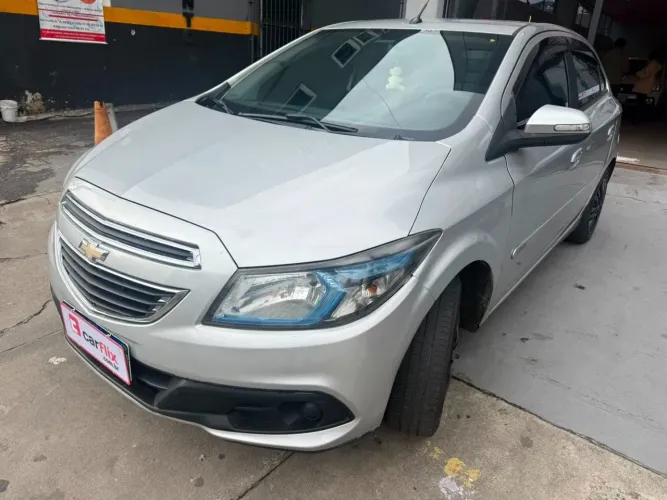 Chevrolet Onix Hatch LT 1.4 8V Flex Mec. 4P 2015