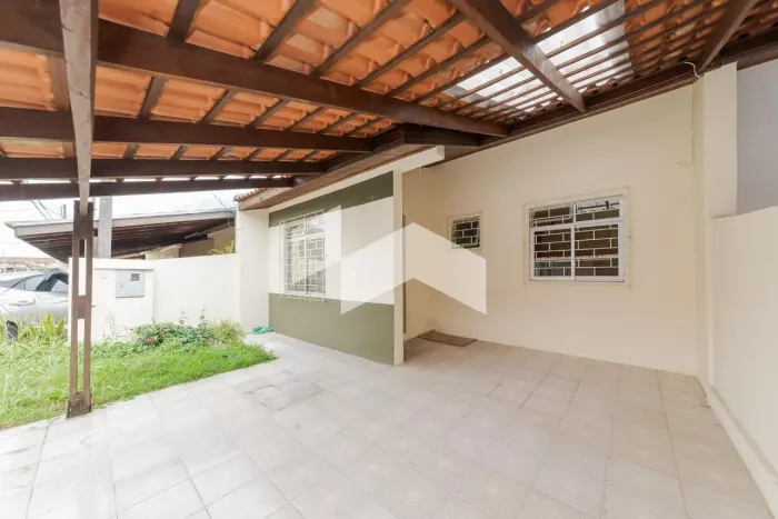 Casa em Condomínio para Aluguel no Cajuru