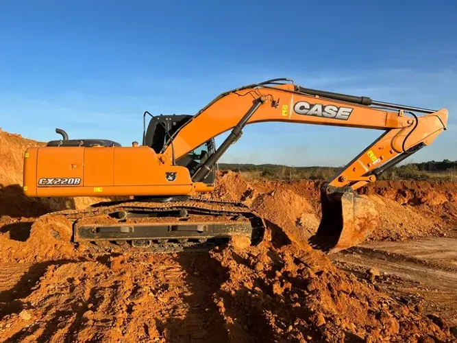 Escavadeira Case CX220B 2011 em estado de novo!
