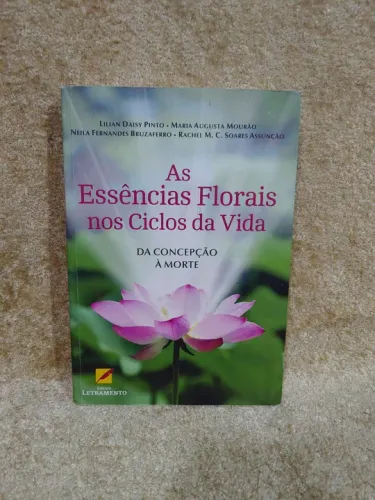 Livro As essências florais nos ciclos da vida (USADO) 